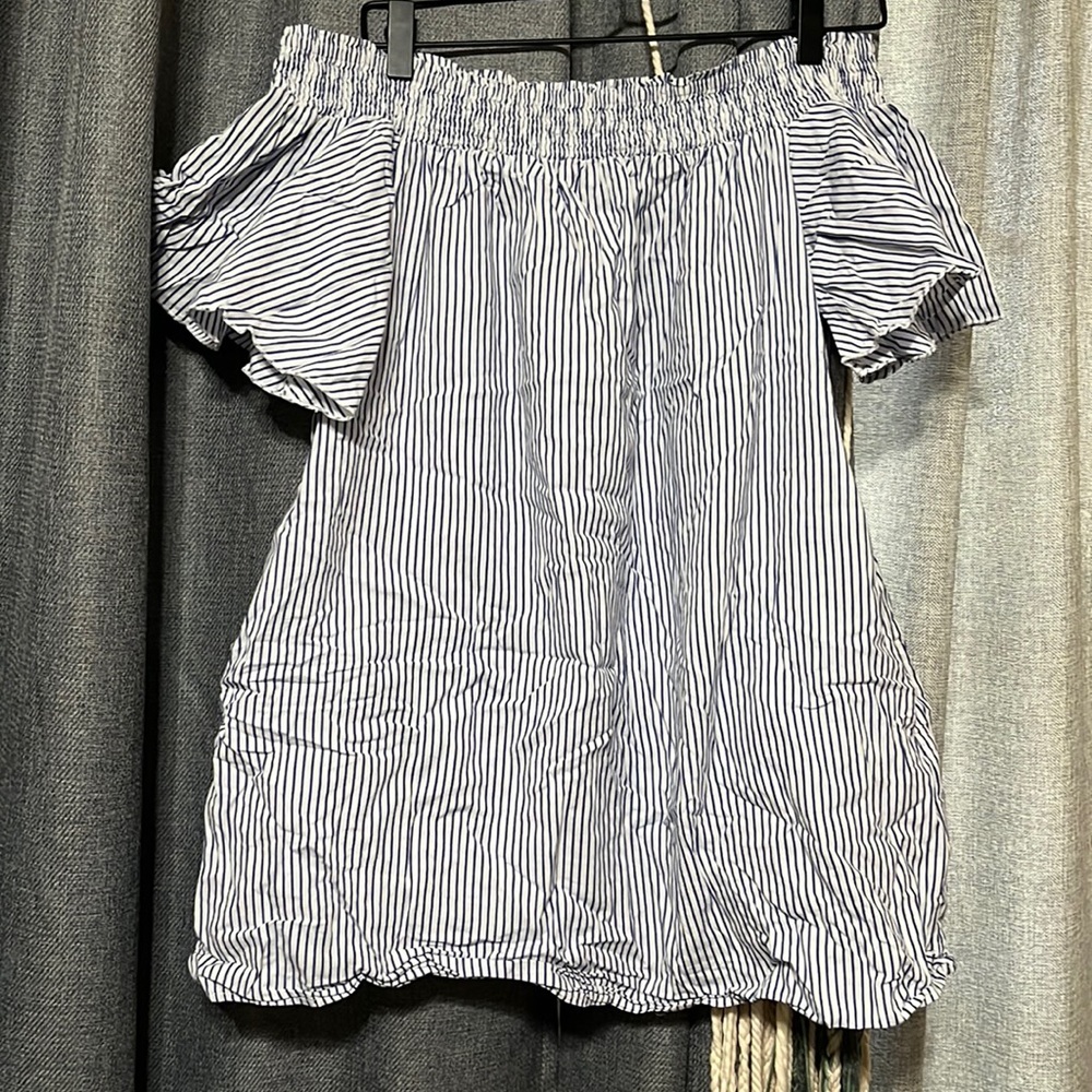 Off shoulder white/blue striped dress